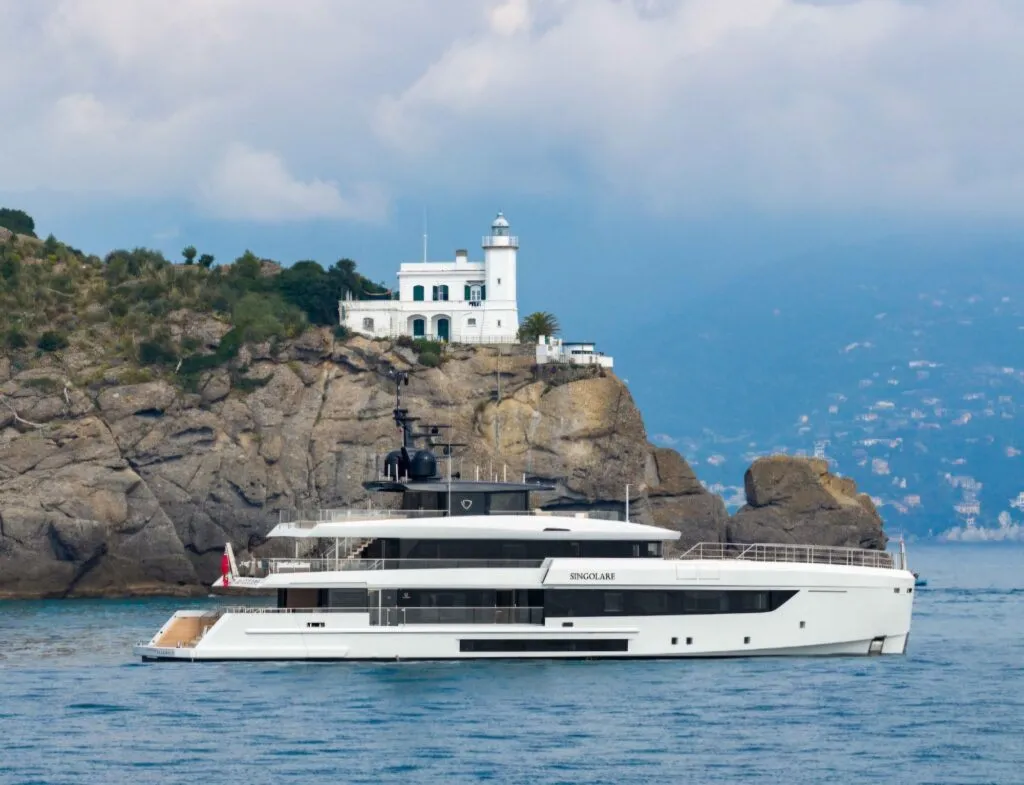 MYS_Tankoa-Yacht-MY-Singolare